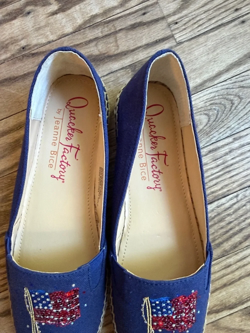 Quacker Factory Women's Navy Sequin Flag Espadrille Flats patriotic 8.5 NIB